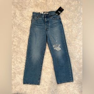 Levi’s Ribcage jeans